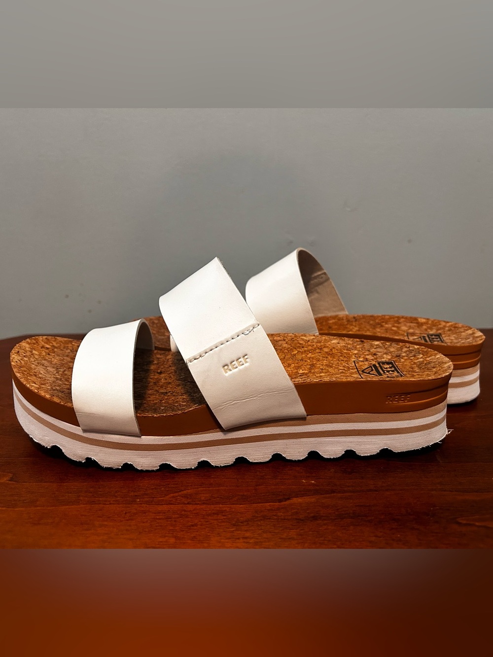 Reef White Double-Strap Cork Platform Slide Sandals size 8 - Picture 3 of 13